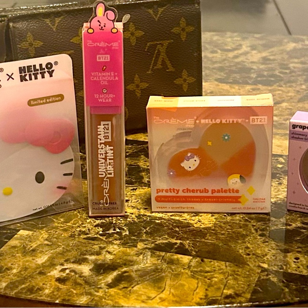 Hello kitty